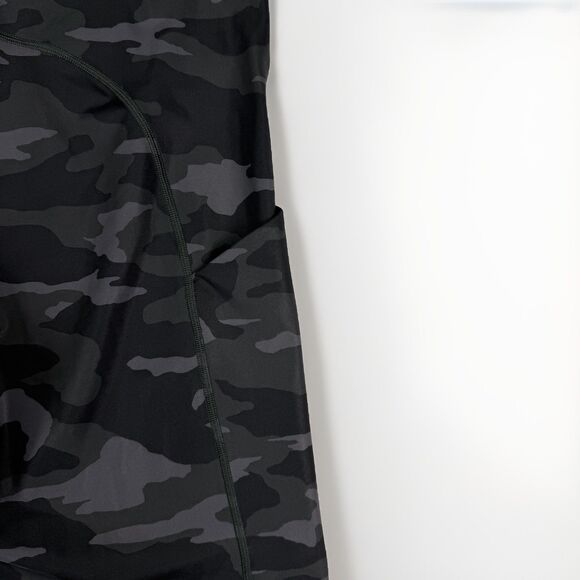 Athleta Ultimate Camo 7/8 Tight Women's Size LP Petite Black Mid Rise Pocket - Picture 4 of 11